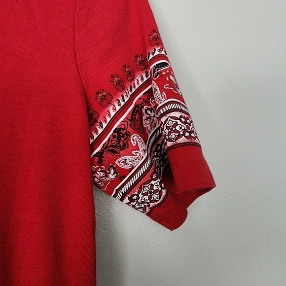 𝅺northern Reflections red short sleeve t-shirt medium - Picture 2 of 5